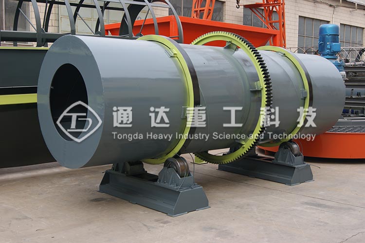 有機(jī)肥生產(chǎn)設(shè)備包膜機(jī)