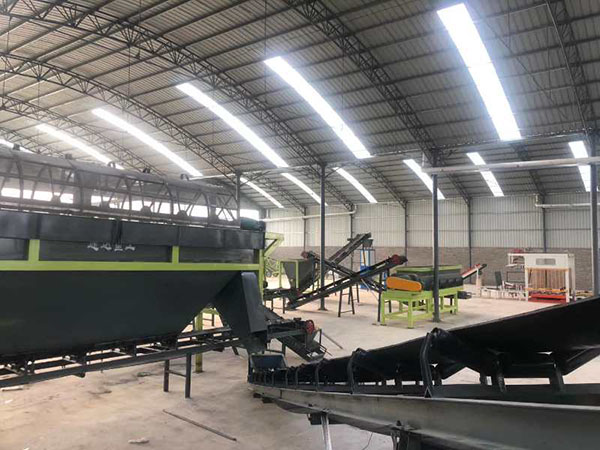 一套小型牛糞有機(jī)肥生產(chǎn)線需要多少錢(qián)?